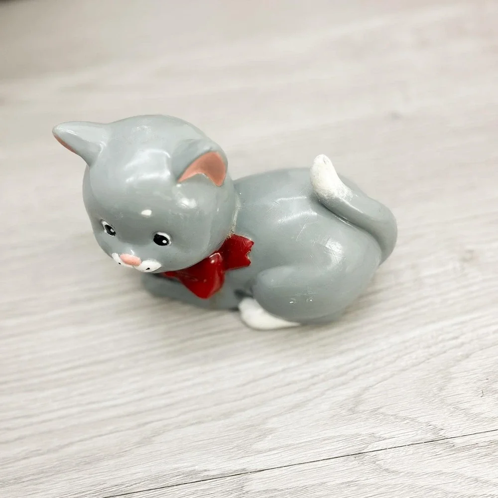 Vintage Gray Porcelain Cat Figure with Red Bow